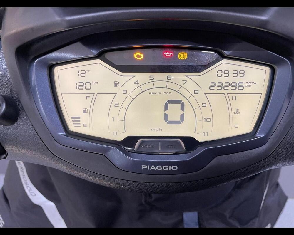 Piaggio Beverly 400 S ABS-ASR (2021 - 24) (6)