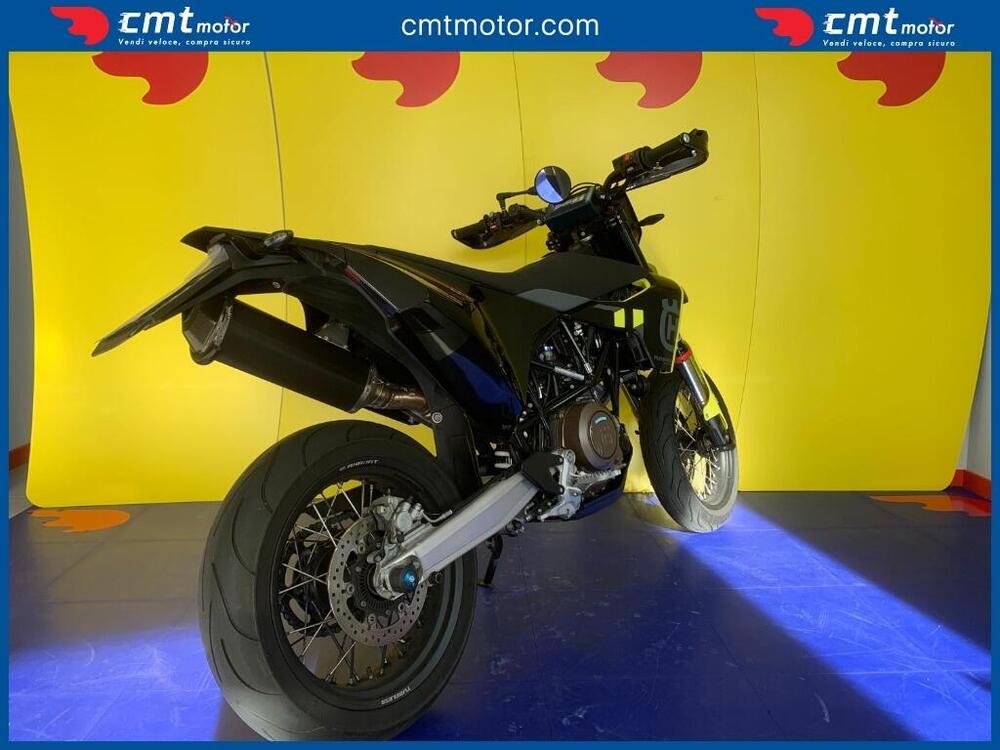 Husqvarna 701 Supermoto (2023 - 25) (2)