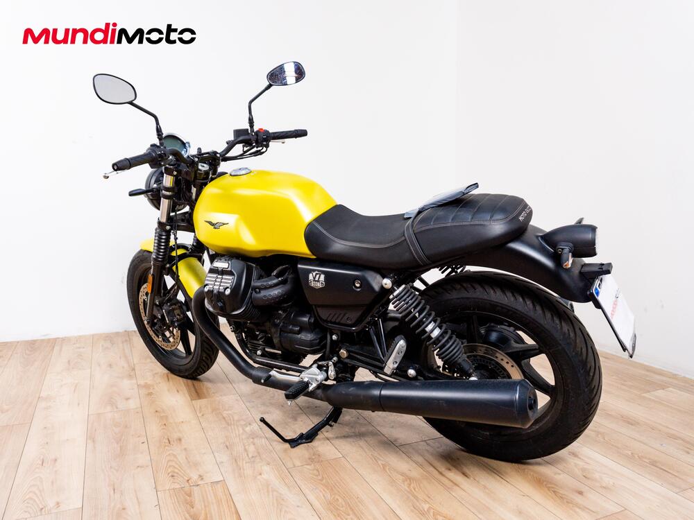 Moto Guzzi V7 850 Stone Special Abs (2021) (7)