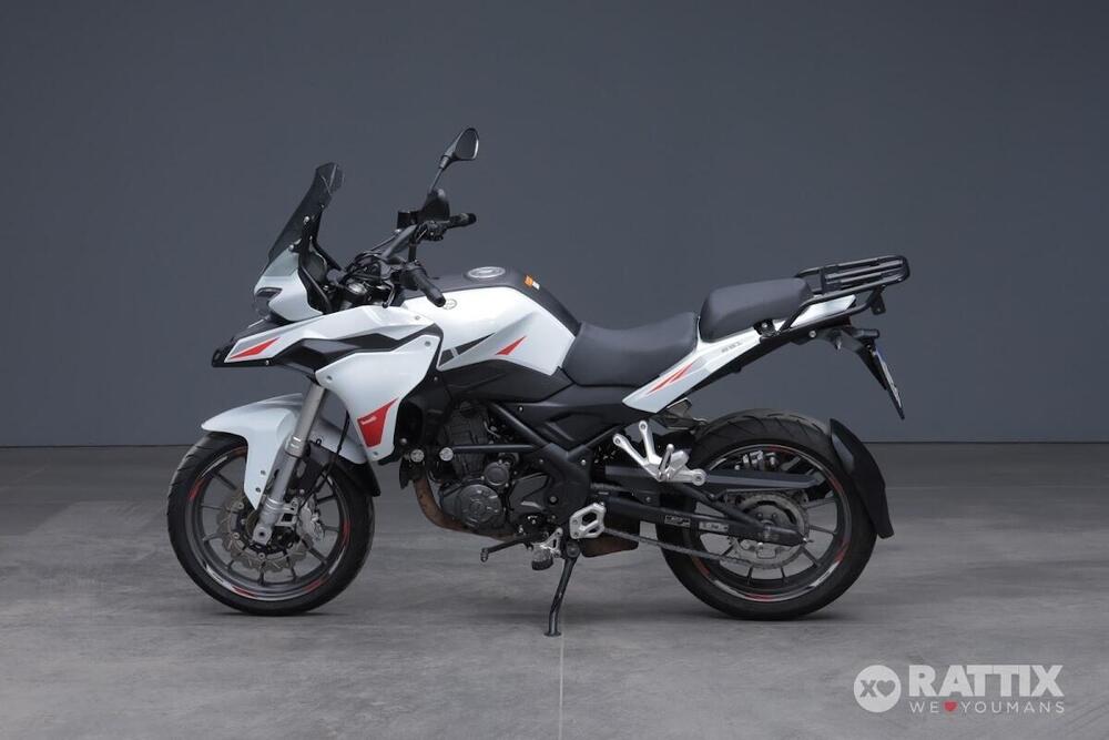 Benelli TRK 251 (2022 - 25) (3)