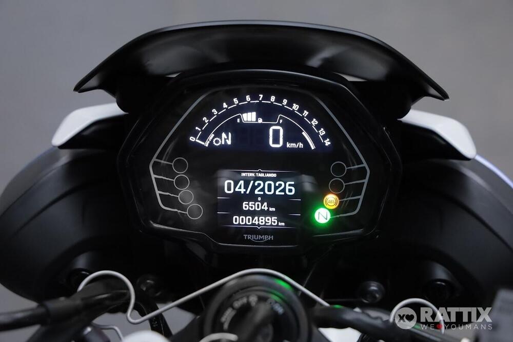 Triumph Street Triple 765 R (2023 - 26) (13)