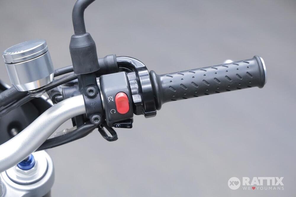 Triumph Street Triple (2007 - 12) (12)