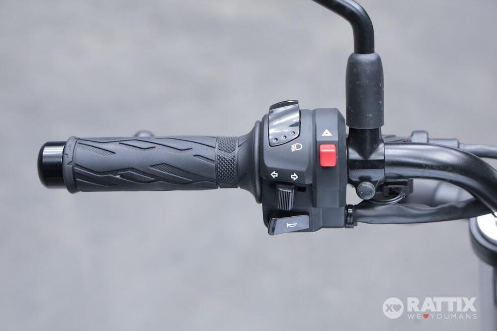 Suzuki SV650 (2021 - 24) (11)