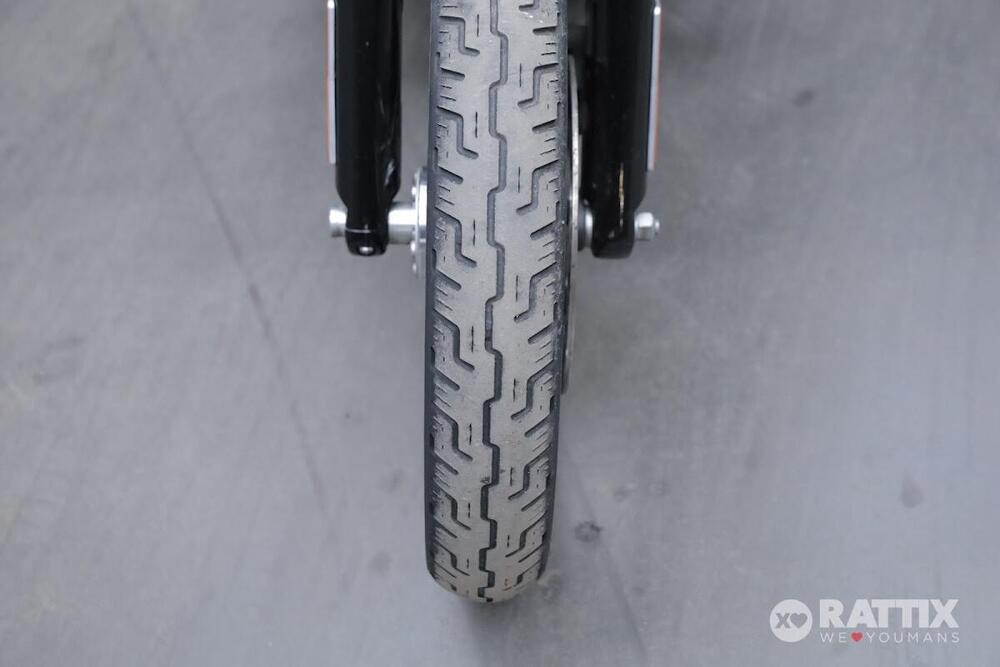 Harley-Davidson 1690 Street Bob (2017) - FXDB (10)