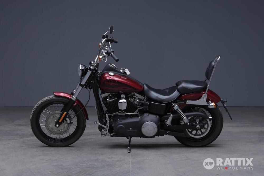 Harley-Davidson 1690 Street Bob (2017) - FXDB (3)