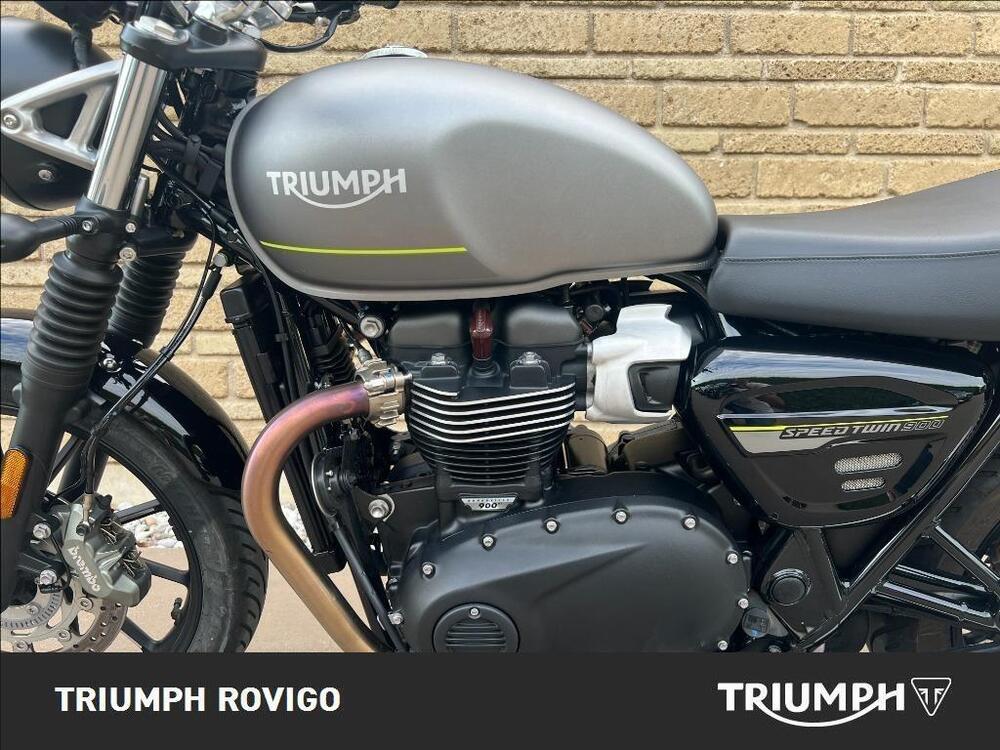 Triumph Street Twin 900 (2021 - 22) (8)