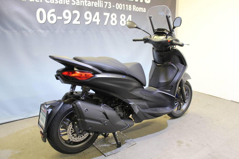 Piaggio Beverly 400 S (2025 - 26) (3)