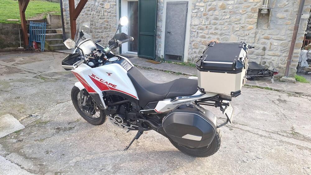 Moto Morini X-Cape 650 (2021 - 25) (2)