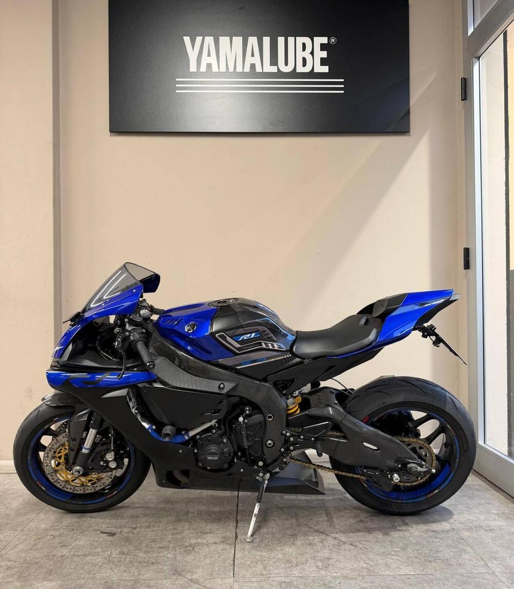 Yamaha YZF R1 (2017 - 19) (2)