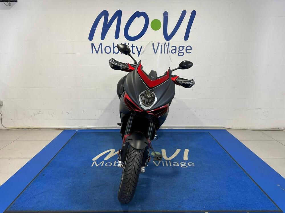 MV Agusta Turismo Veloce 800 Lusso SCS (2021 - 25) (7)