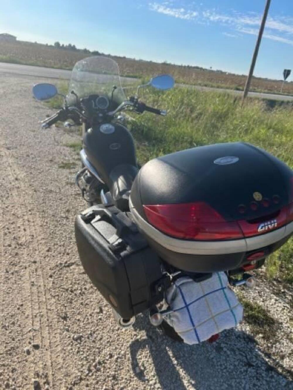 Moto Guzzi Nevada 750 Anniversario (2012 - 13) (5)