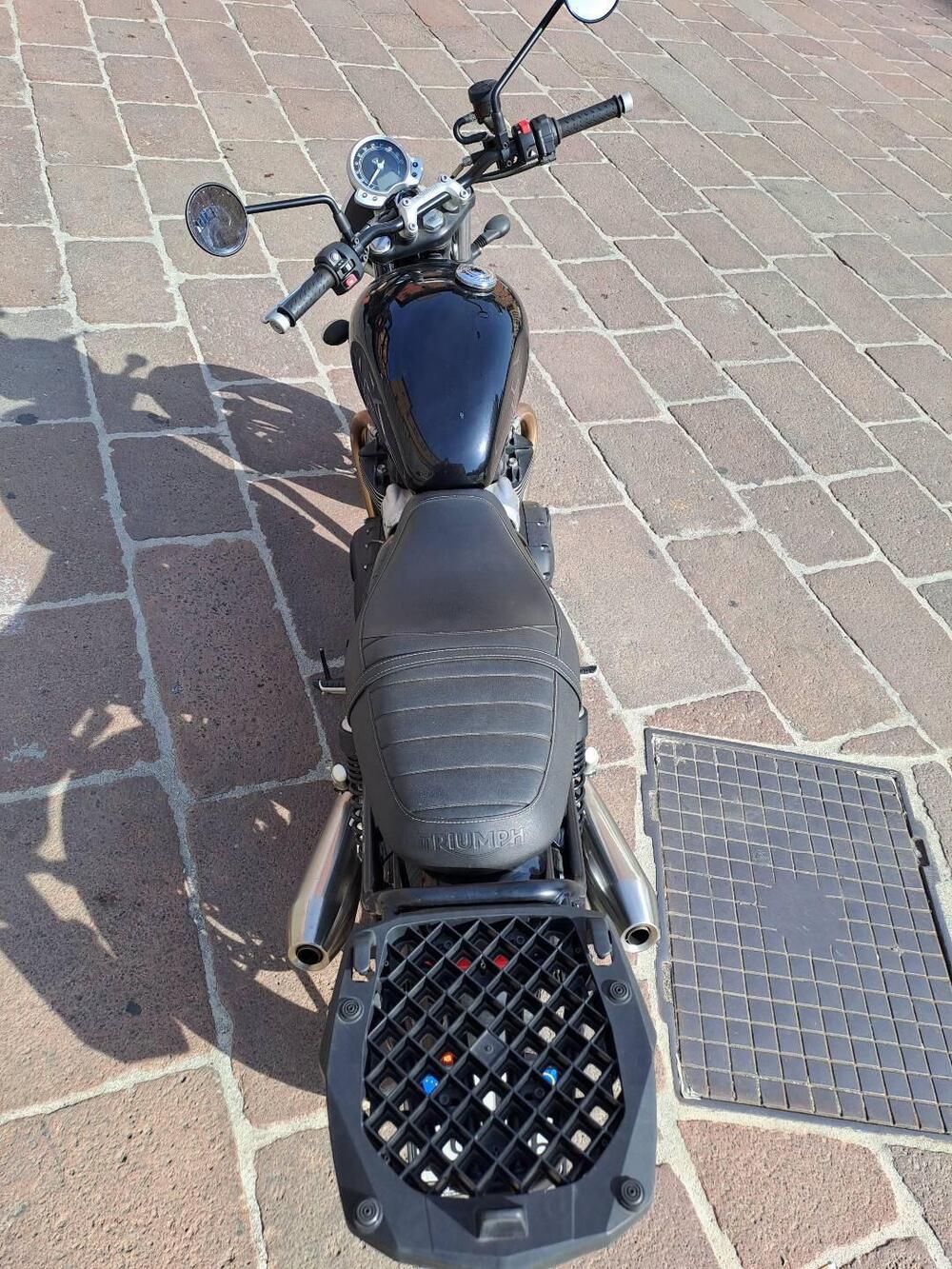 Triumph Street Twin 900 (2017 - 18) (4)