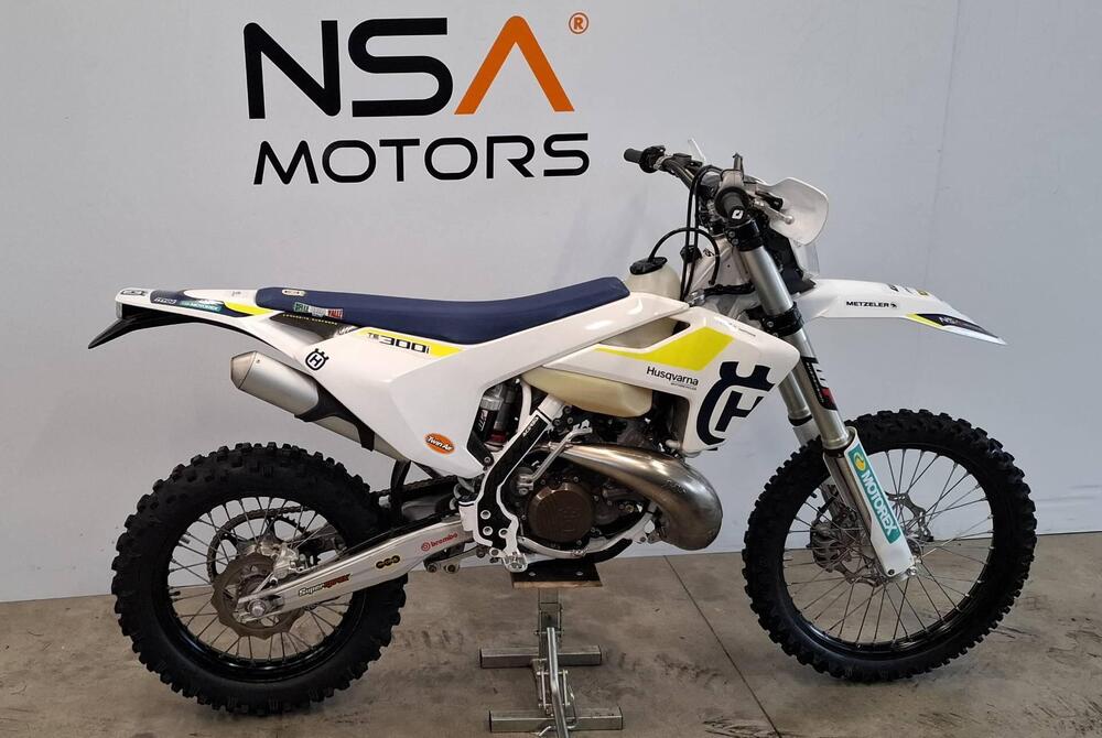 Husqvarna TE 300i (2018) (3)