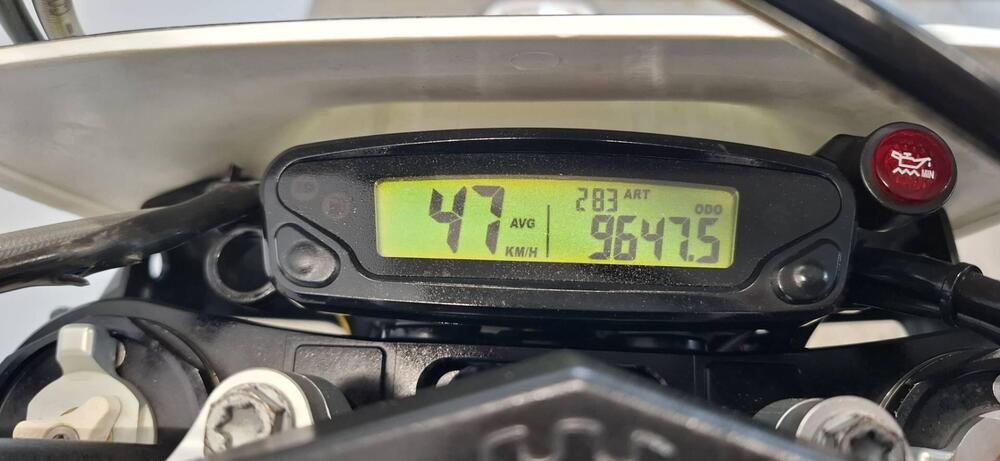 Husqvarna TE 300i (2018) (4)