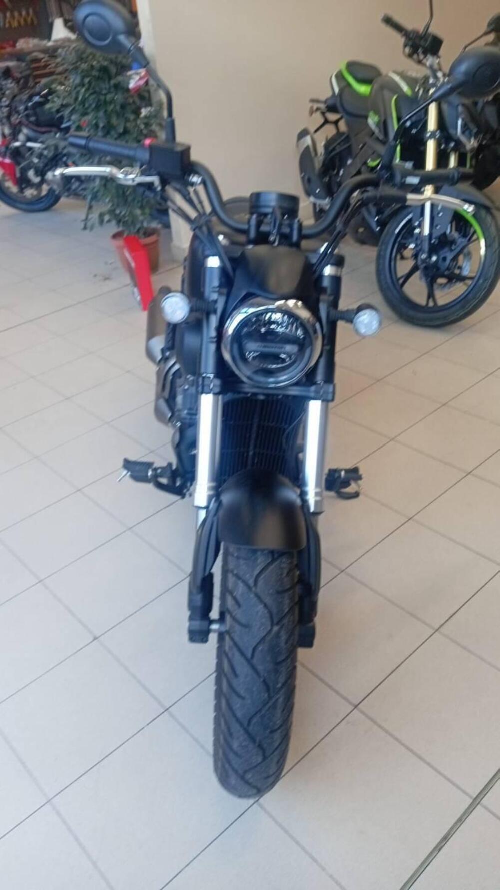 QJ Motor SRV 300 (2023 - 25) (3)