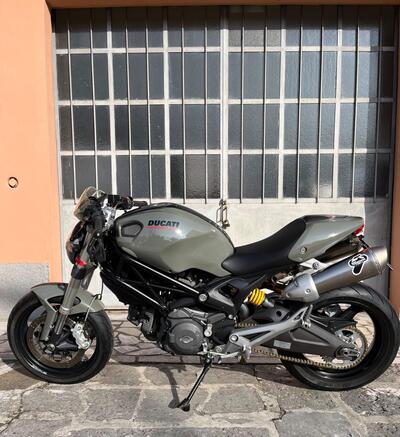 Ducati Monster 696 (2008 - 13) usata