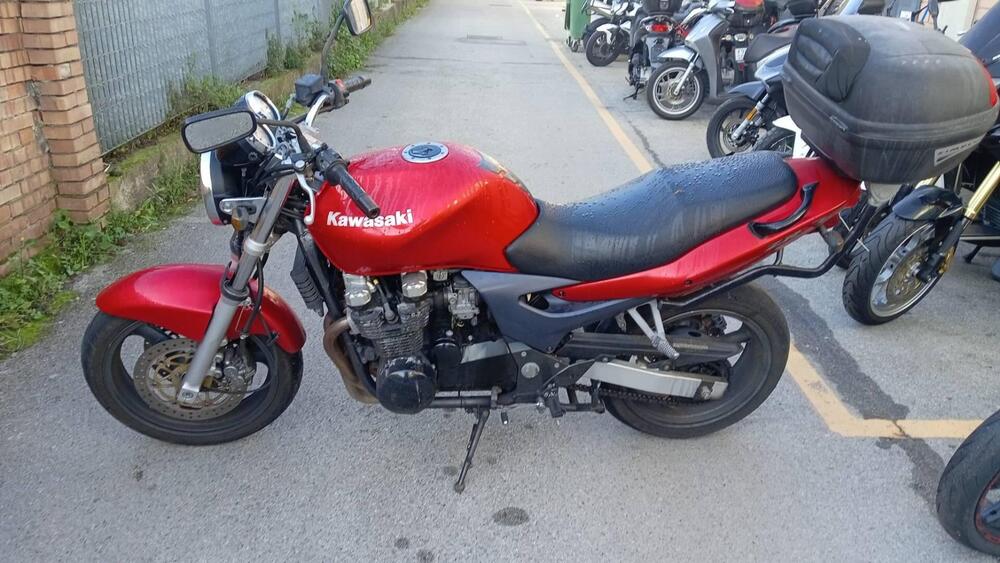 Kawasaki ZR-7 (2001 - 04) (2)