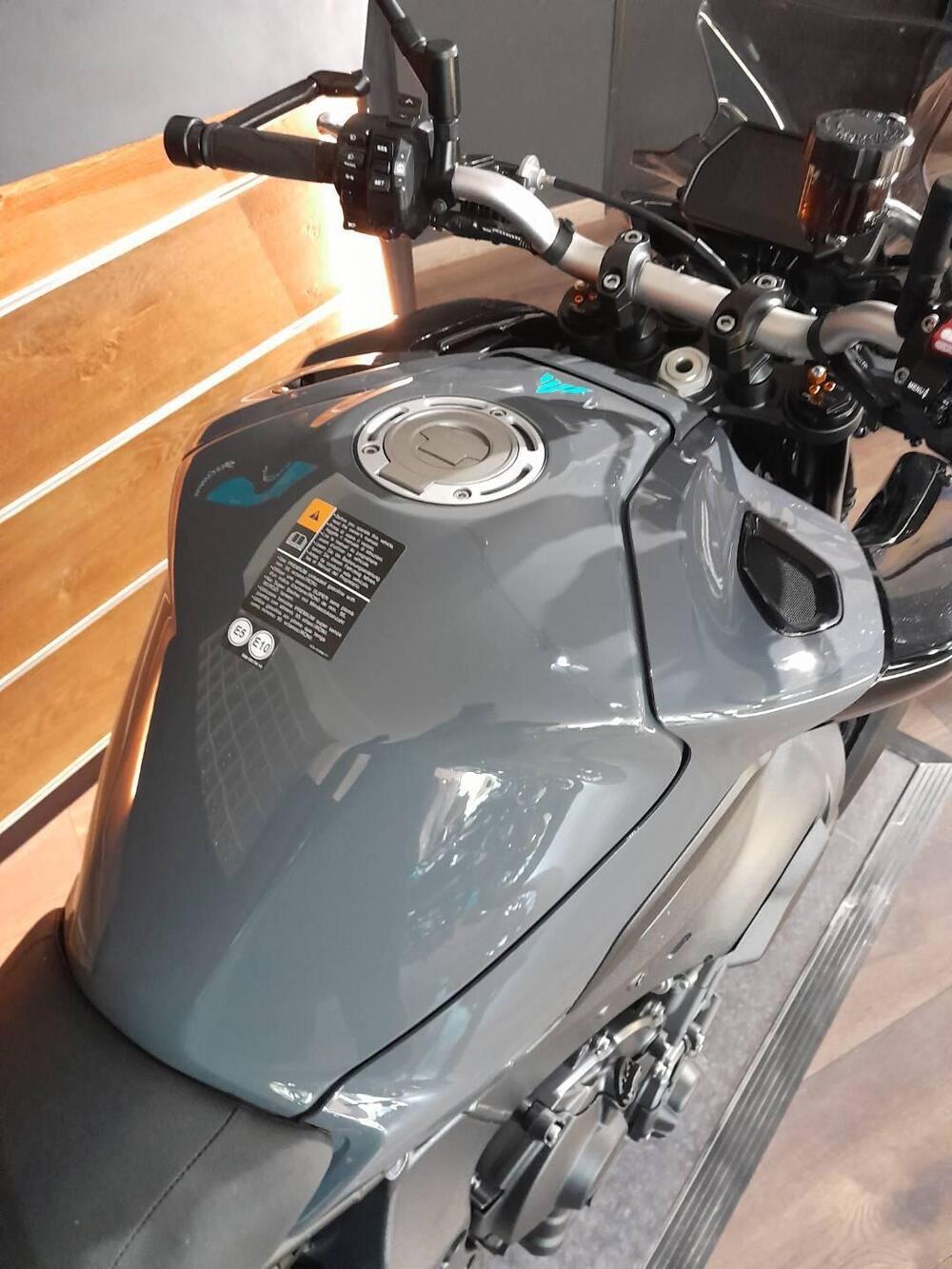 Yamaha MT-10 (2022 - 25) (8)