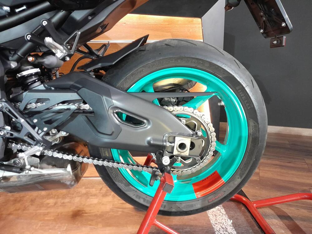 Yamaha MT-10 (2022 - 25) (12)