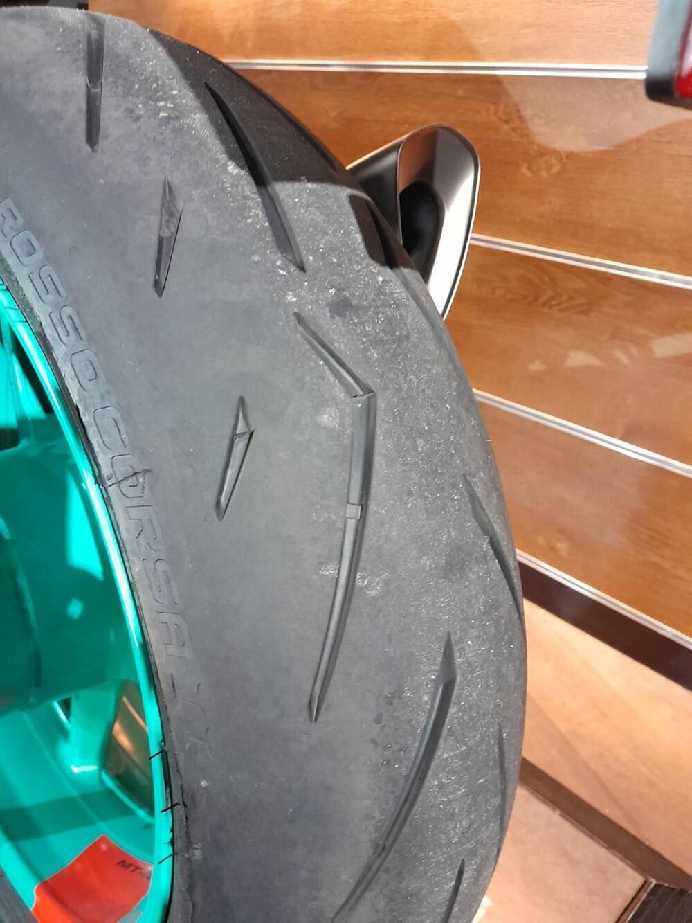 Yamaha MT-10 (2022 - 25) (17)