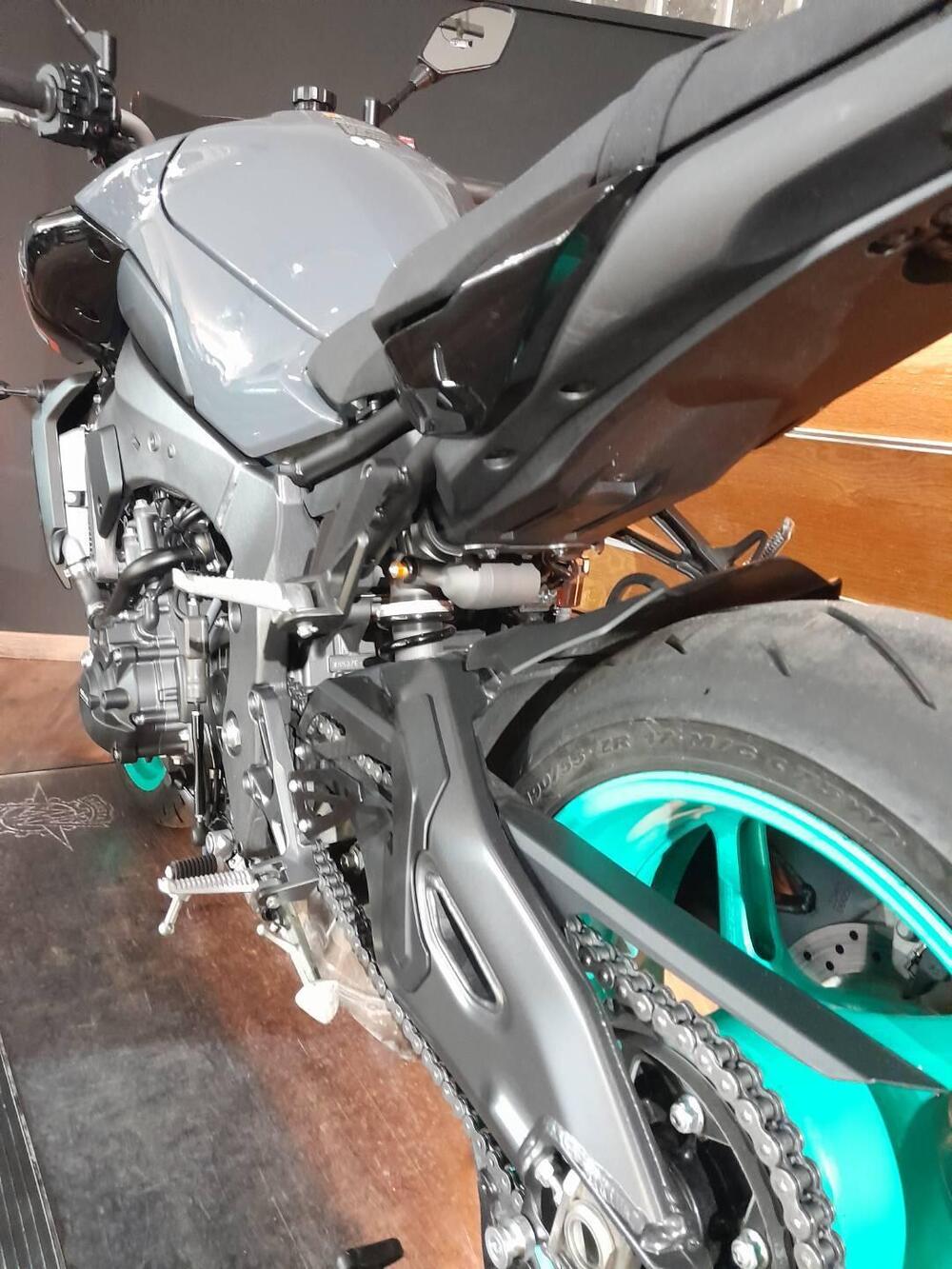 Yamaha MT-10 (2022 - 25) (18)