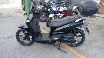 Peugeot Tweet 50 Active (2021 - 25) usata