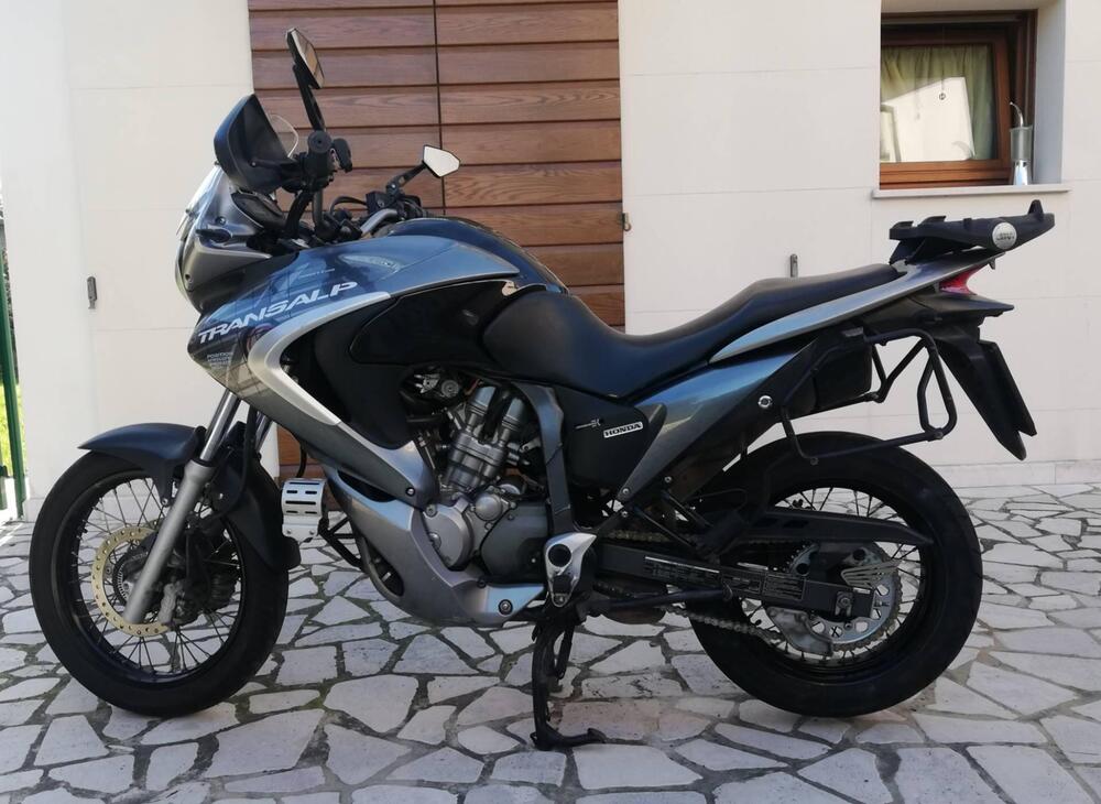 Honda Transalp XL 700 V ABS (2007 - 2013) (2)