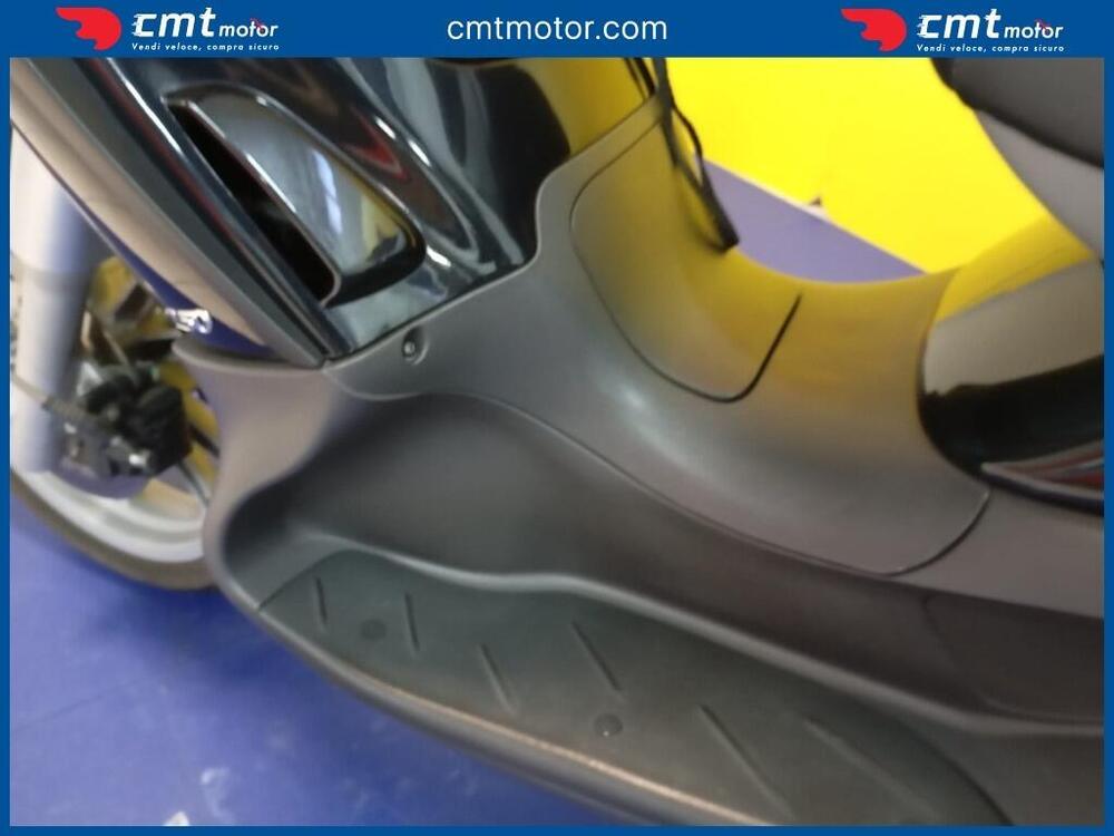 Piaggio Beverly 250 (2004 - 05) (8)