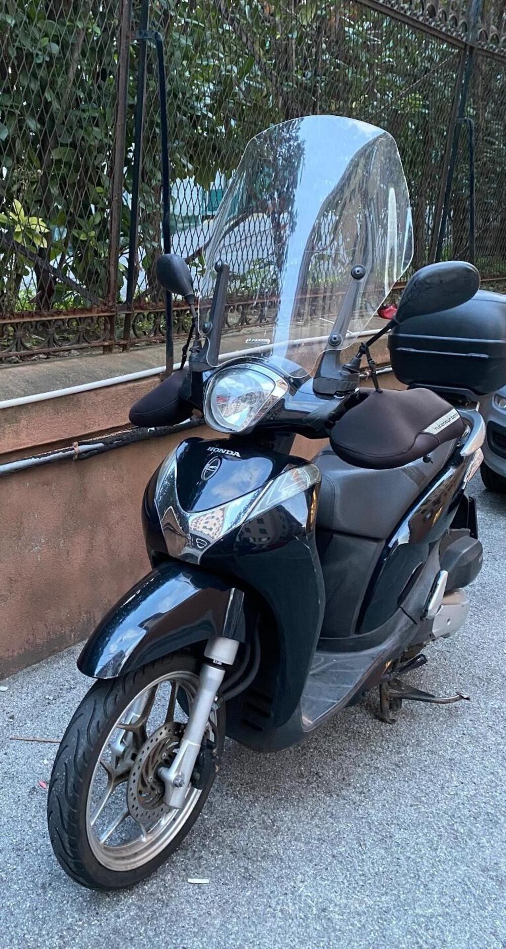 Honda SH 125 Mode (2013 -16) (2)