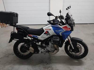 Moto Guzzi Stelvio Duecento Tributo (2025) usata