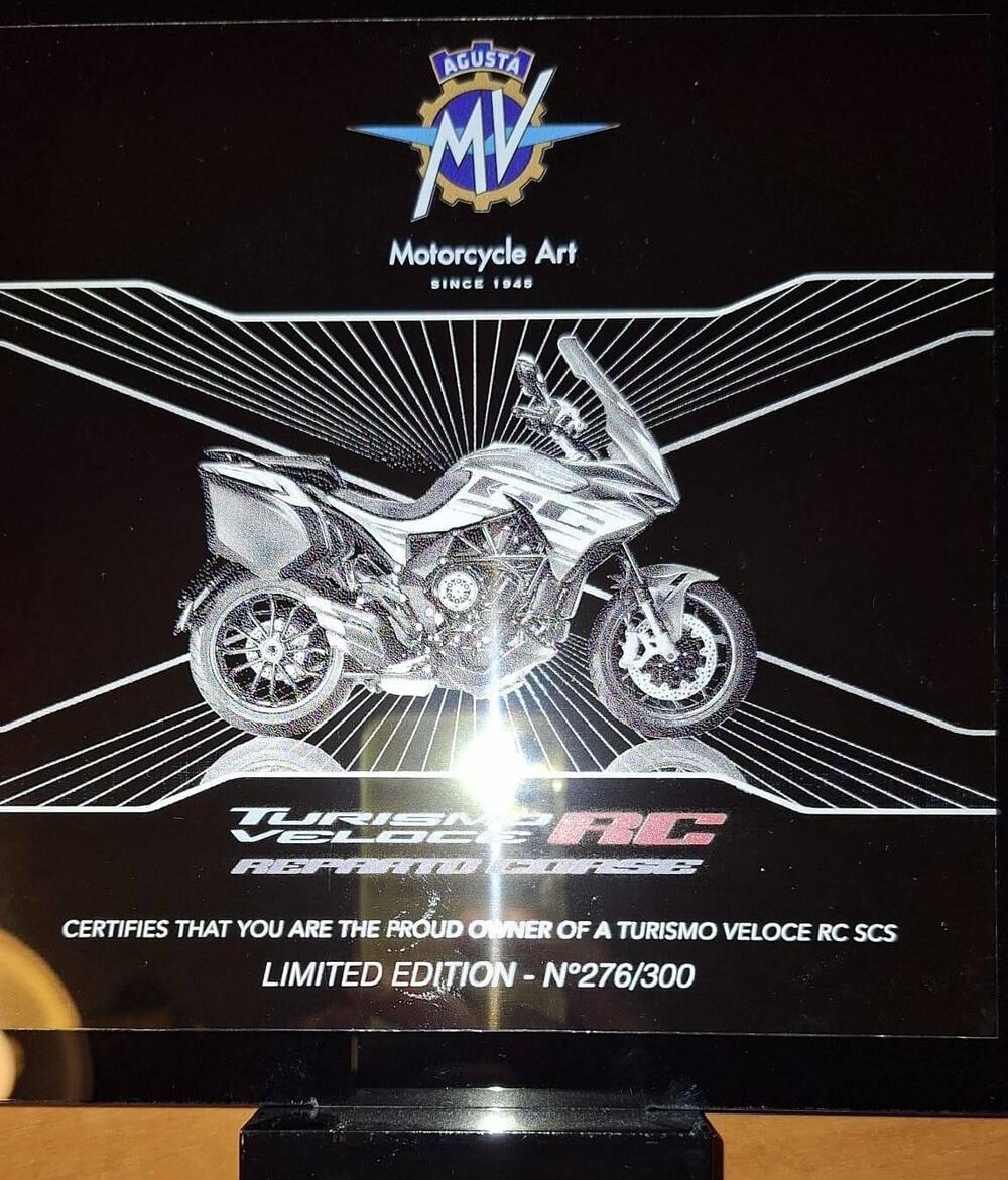 MV Agusta Turismo Veloce 800 RC SCS (2022 - 25) (2)