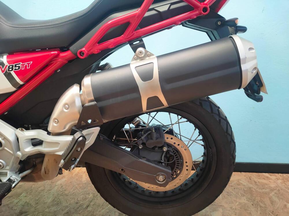 Moto Guzzi V85 TT (2019 - 20) (18)