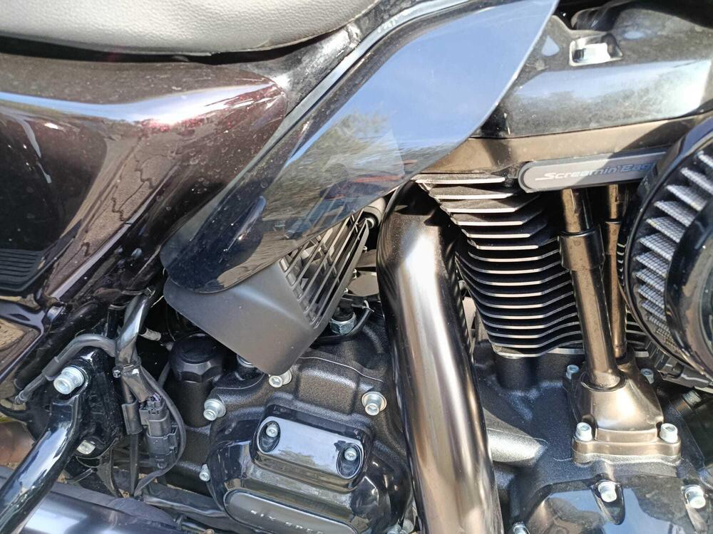 Harley-Davidson 117 CVO Tri Glide (2022) - FLHTCUTGSE_AF (3)