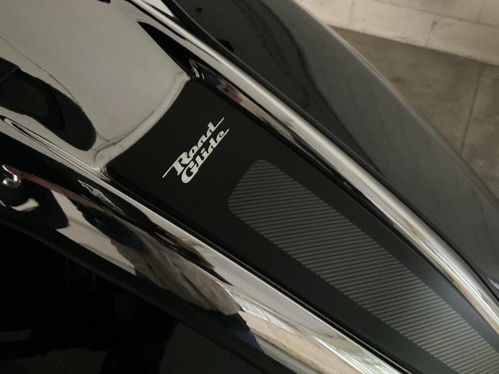 Harley-Davidson Road Glide (2024 - 25) (2)