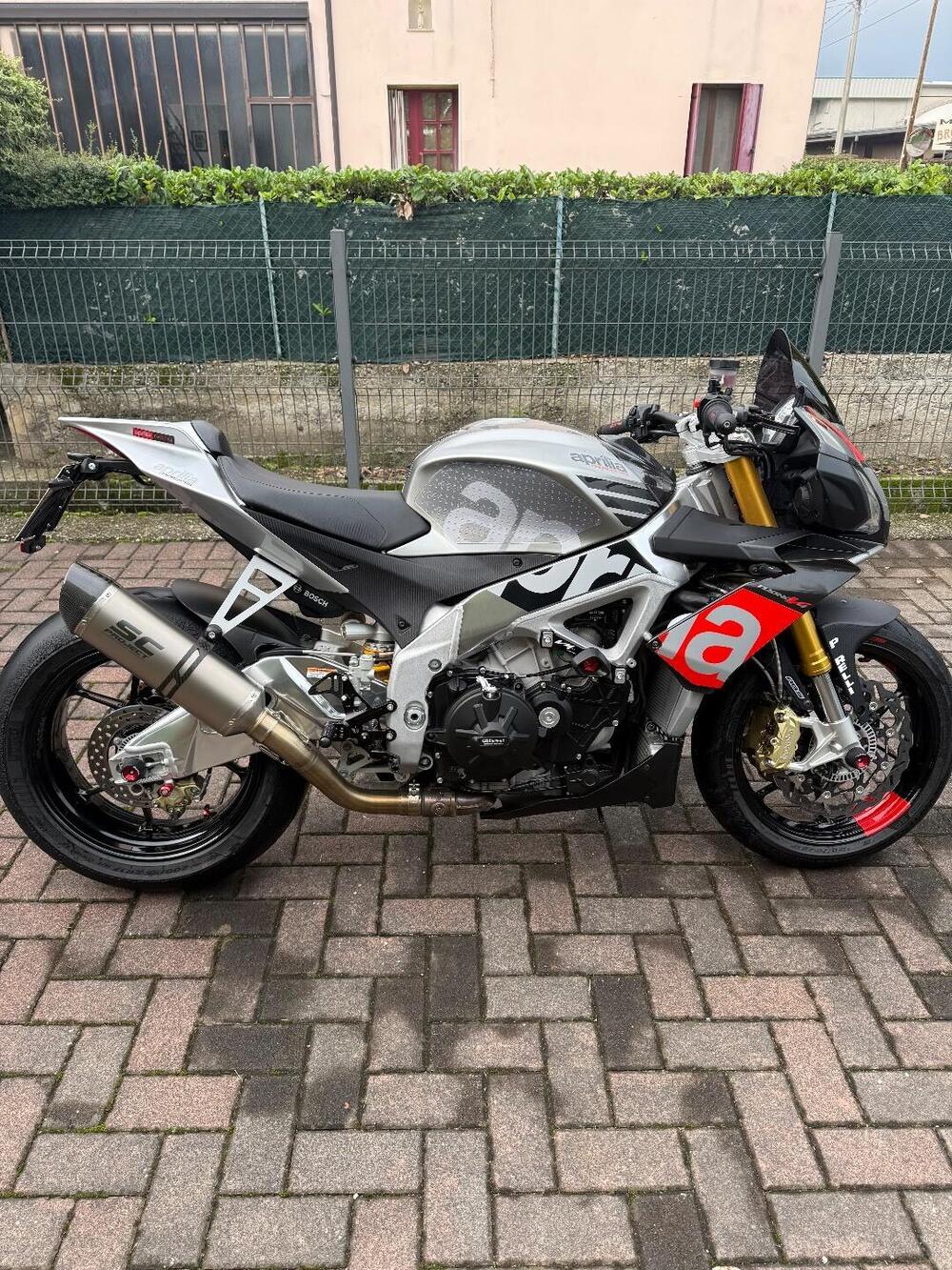 Aprilia Tuono V4 RR (2015 - 17)