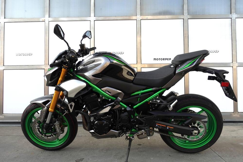 Kawasaki Z 900 SE (2025 - 26) (3)