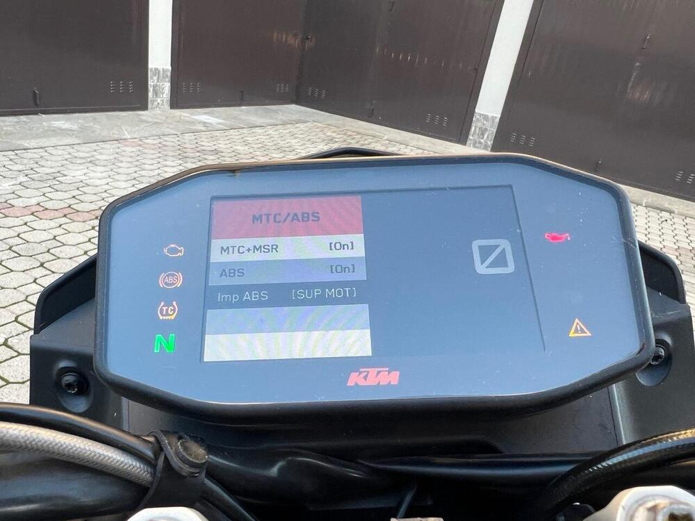 KTM 690 Duke R (2016 -17) (6)