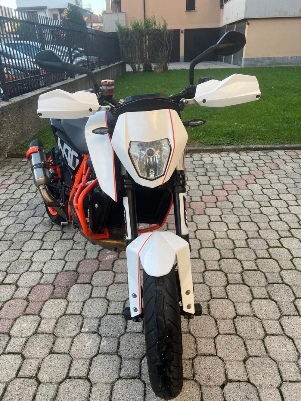 KTM 690 Duke R (2016 -17) (13)