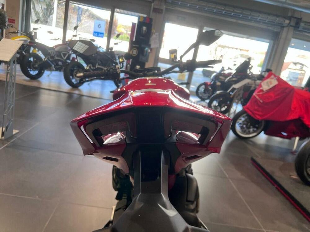Ducati Streetfighter V4 1100 (2020) (9)