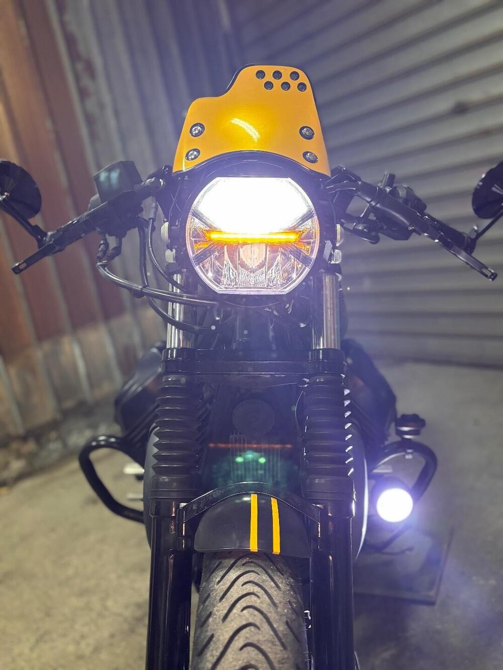Moto Guzzi V7 III Stone (2017 - 20) (17)