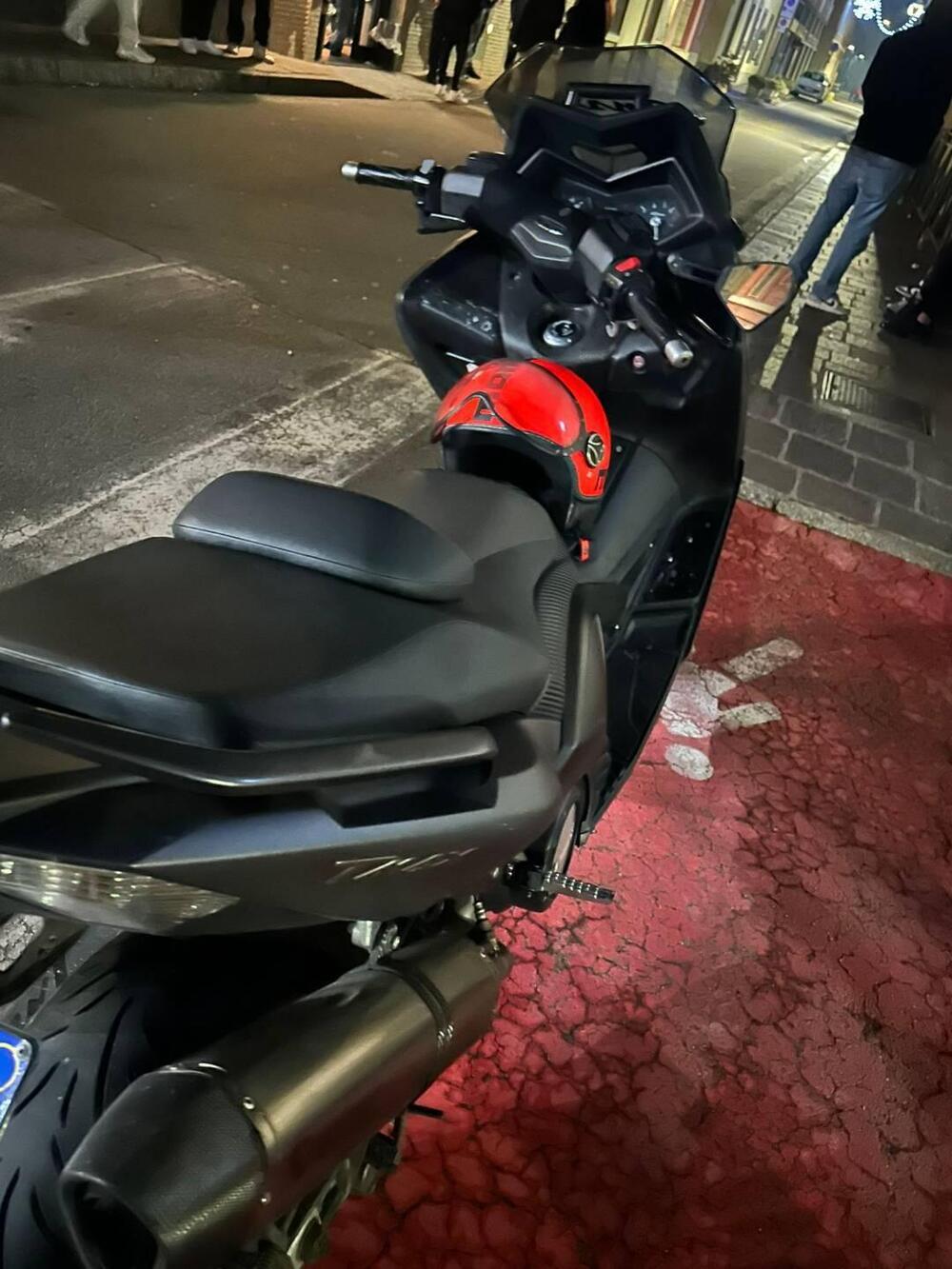 Yamaha T-Max 530 Lux Max ABS (2016 - 17) (4)