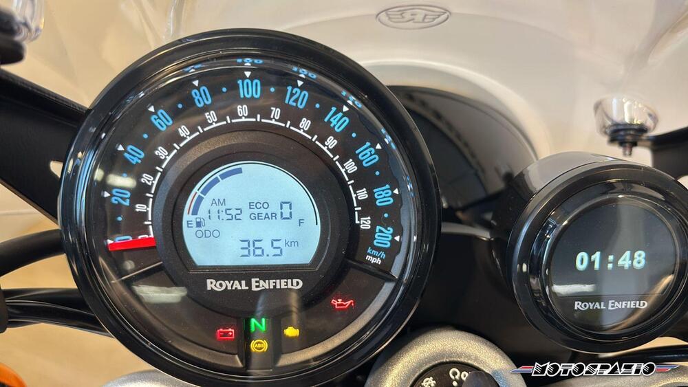 Royal Enfield Super Meteor 650 (2023 - 26) (5)