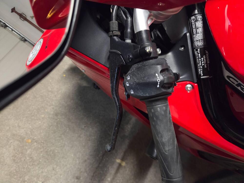 MV Agusta F3 800 Rosso (2021 - 23) (5)