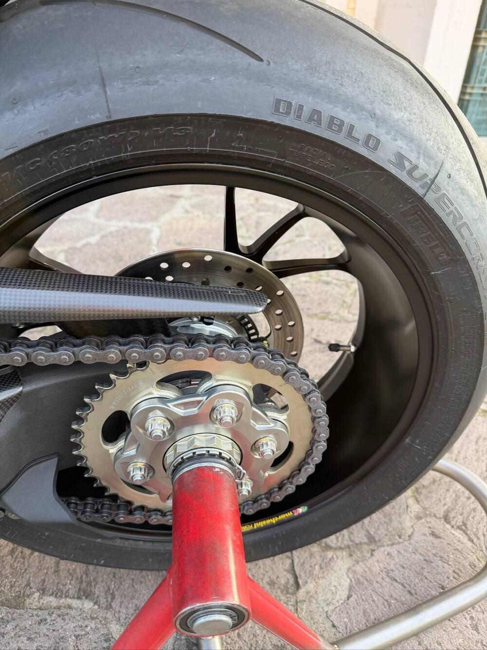 Ducati Panigale V4 R (2023 - 24) (13)