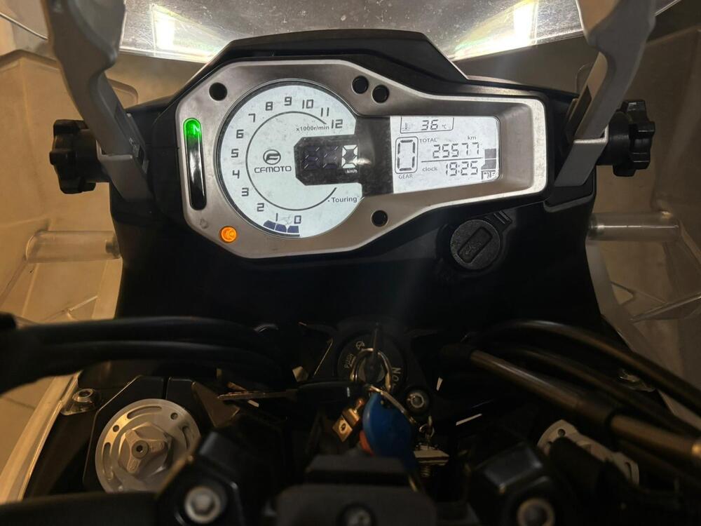 CFMOTO 650MT (2021 - 24) (3)