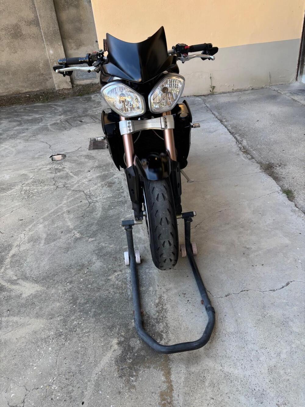 Triumph Speed Triple 1050 (2011 - 13) (3)