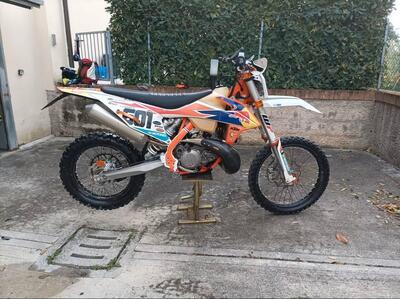 KTM 250 EXC TPI Six Days (2021) usata