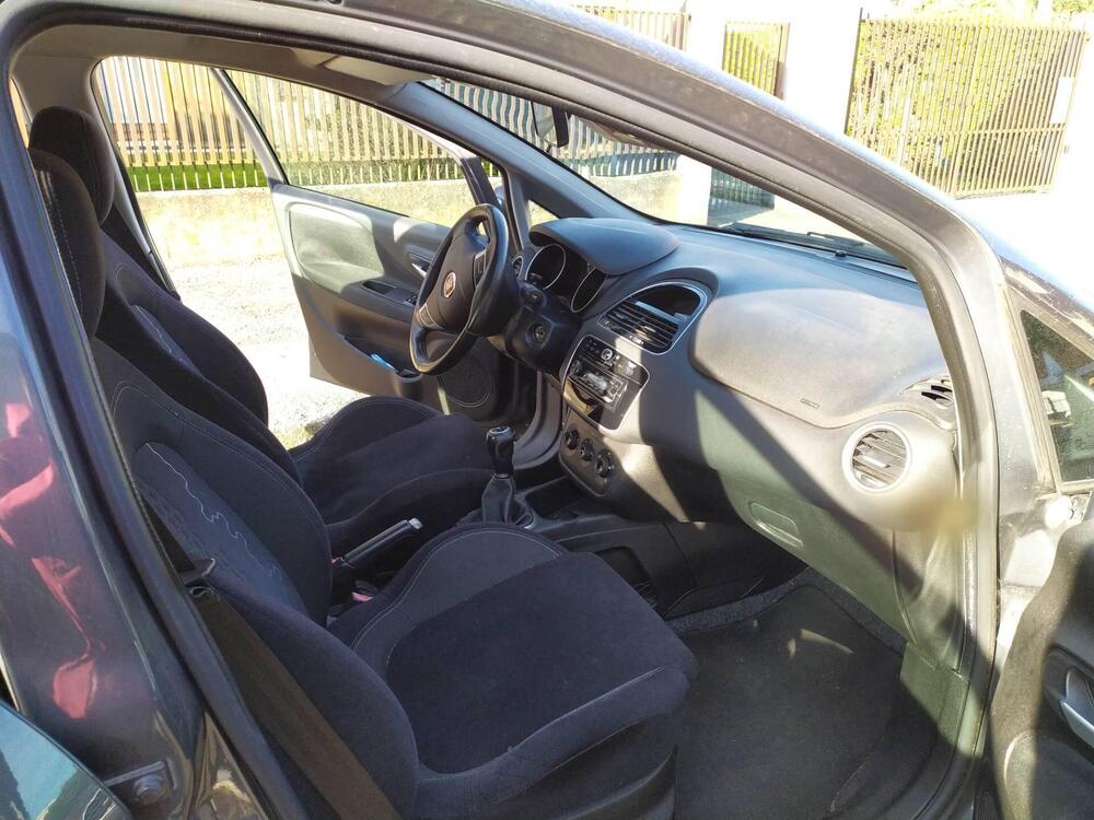 Fiat Punto usata a Verona (10)