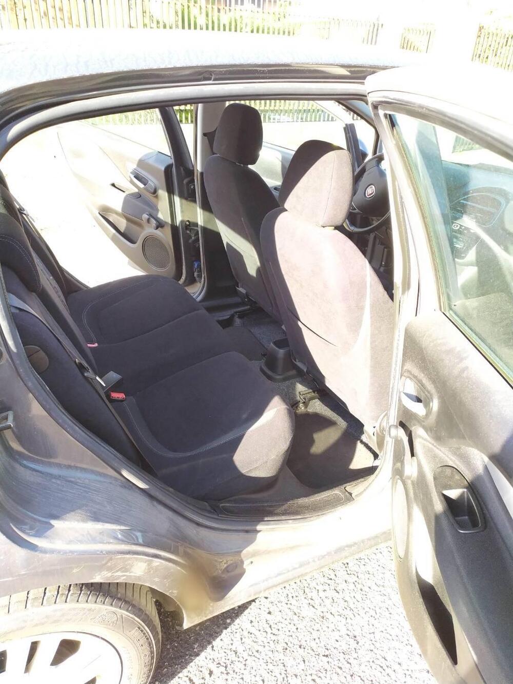Fiat Punto usata a Verona (14)