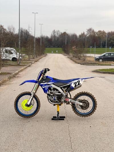 Yamaha YZ 250 F (2018) usata